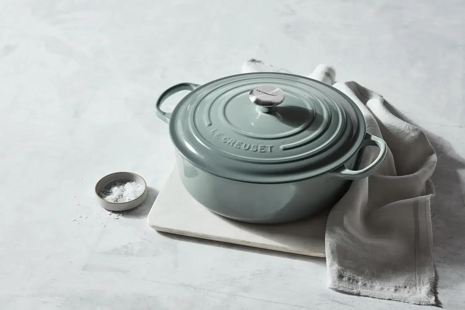 Description Picture 6 of itemLe Creuset Enameled Cast Iron Signature Round Wide Dutch Oven, 6.75 qt., Sea Salt