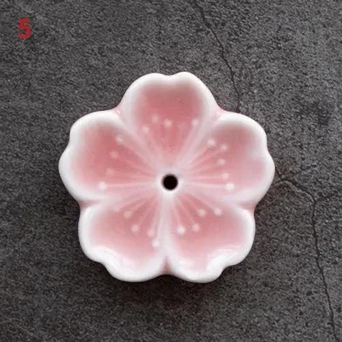 Cute Ceramic Flower Incense Holder, Minimalist Aromatherapy Burner