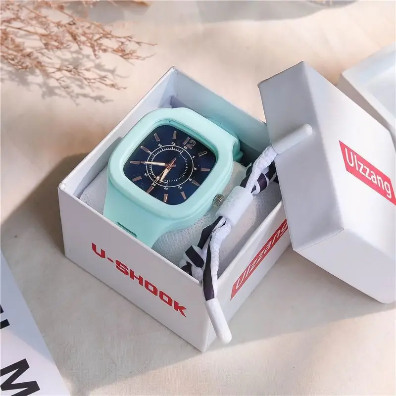 

Classic Fashion Women Men Quartz Watch Mens Women Watches Luxury Retro Big diamond Wristwatches