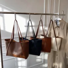 

Brand Design Ladies Fashion Solid Color Metal Buckle Comfortable Shoulder Strap Shoulder Handbag Large Capacity Beach Tote Bag