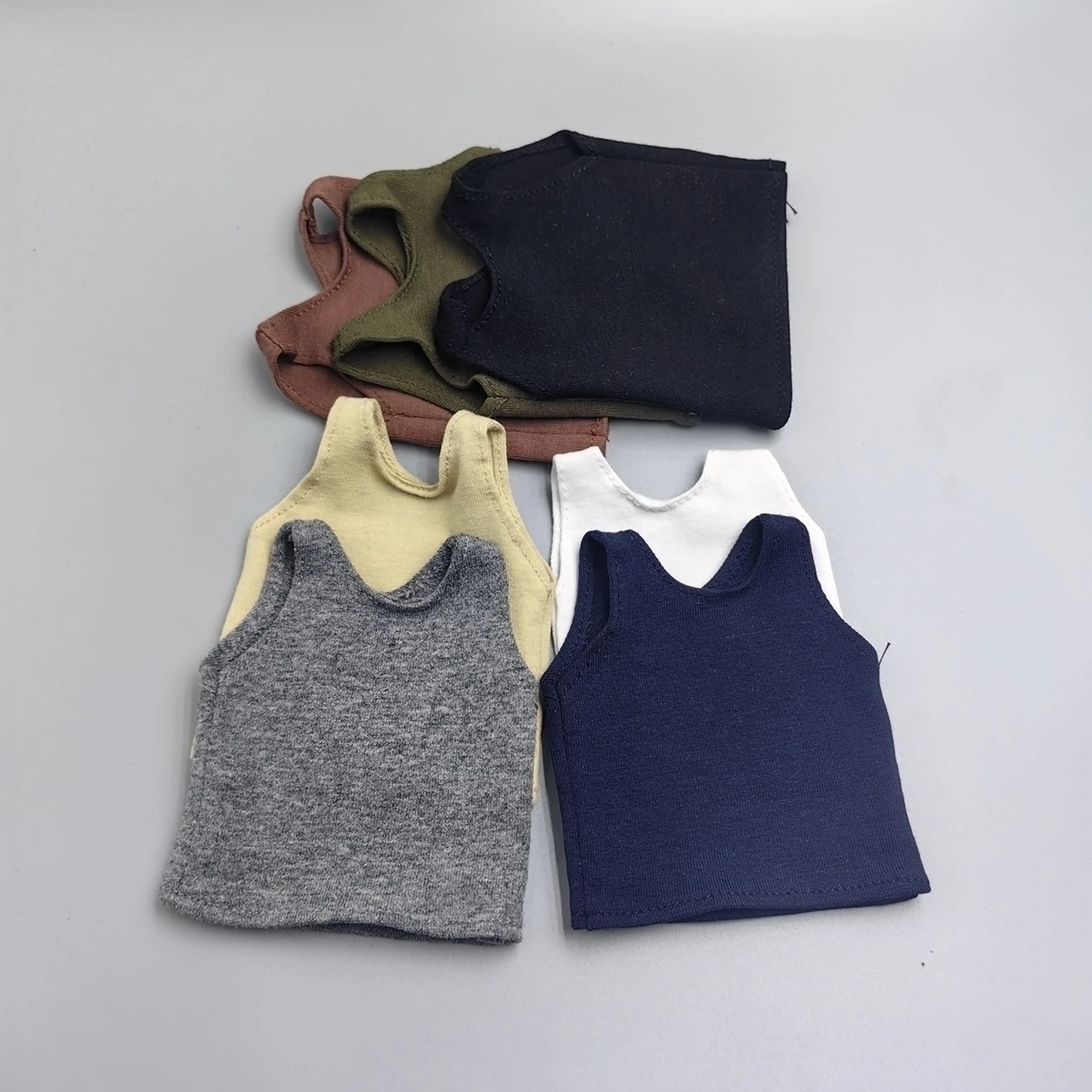 Black T-Shirt Accessory for 12 Action Figures (1/6 Scale)