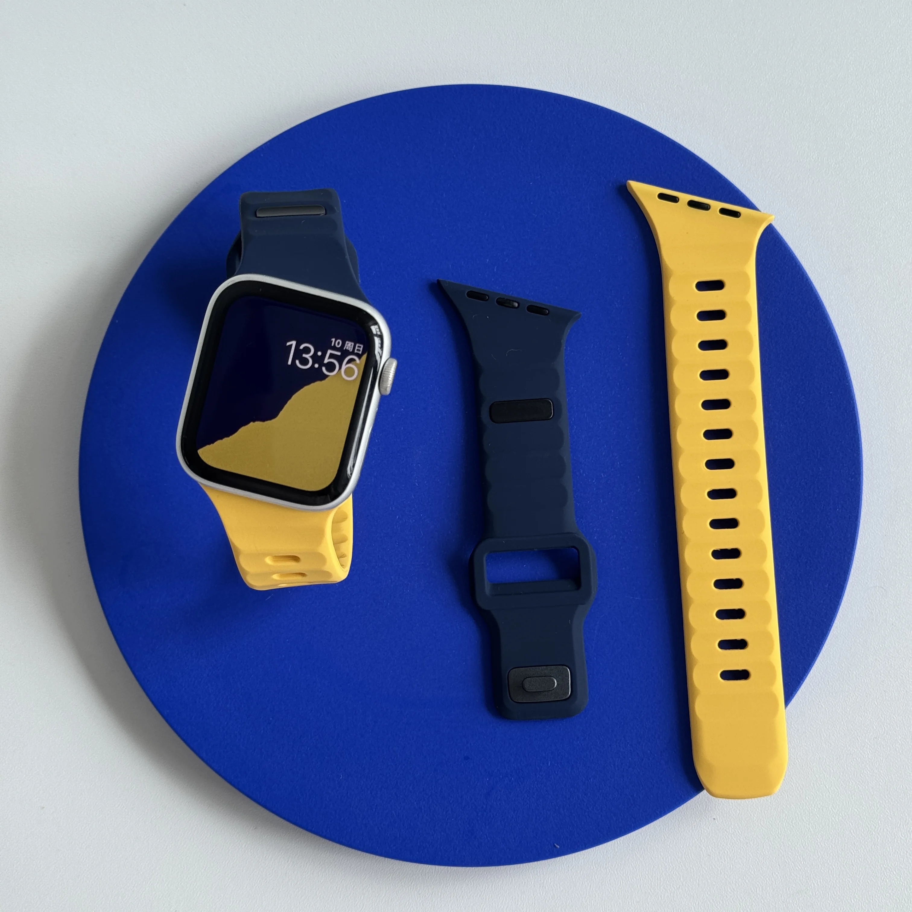 Premium Sport Strap for Apple Watch - Stylish and Durable Accessory Bracelet