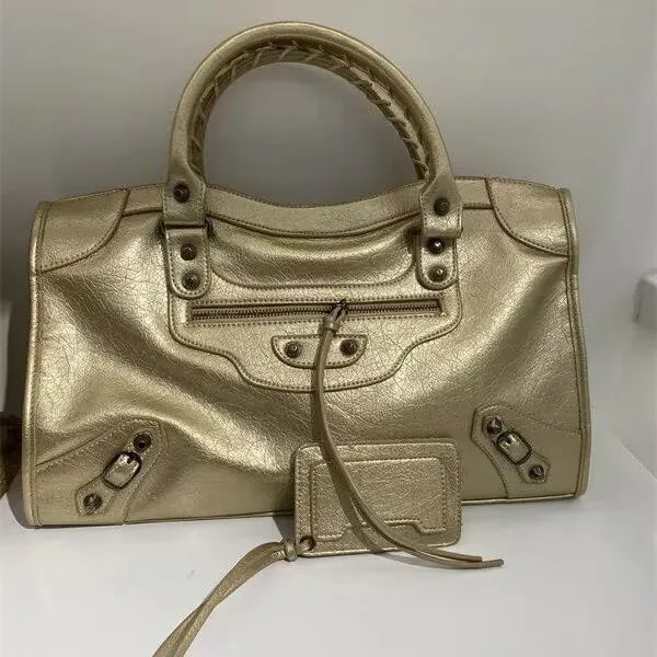 NO LOGO golden