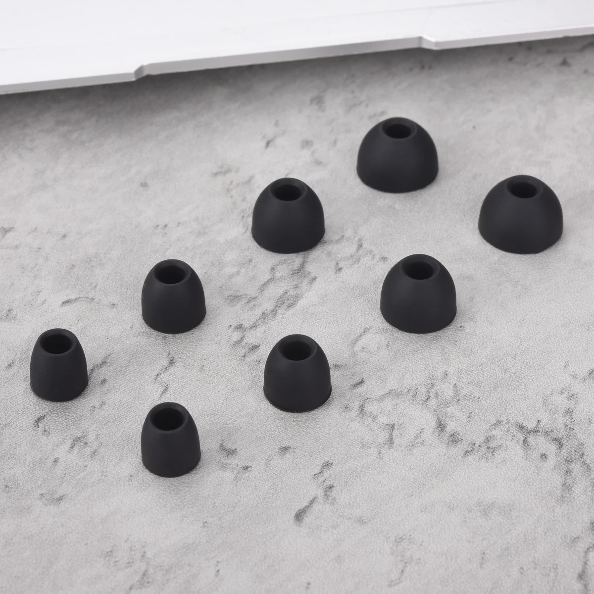 8Pcs Silicone Ear Tips for Bang Olufsen Beoplay E8 2.0 3.0 3rd Gen E8 Sport TWS Eartips for BO H3/H5/E4/E6 In-ear Headphone Tip