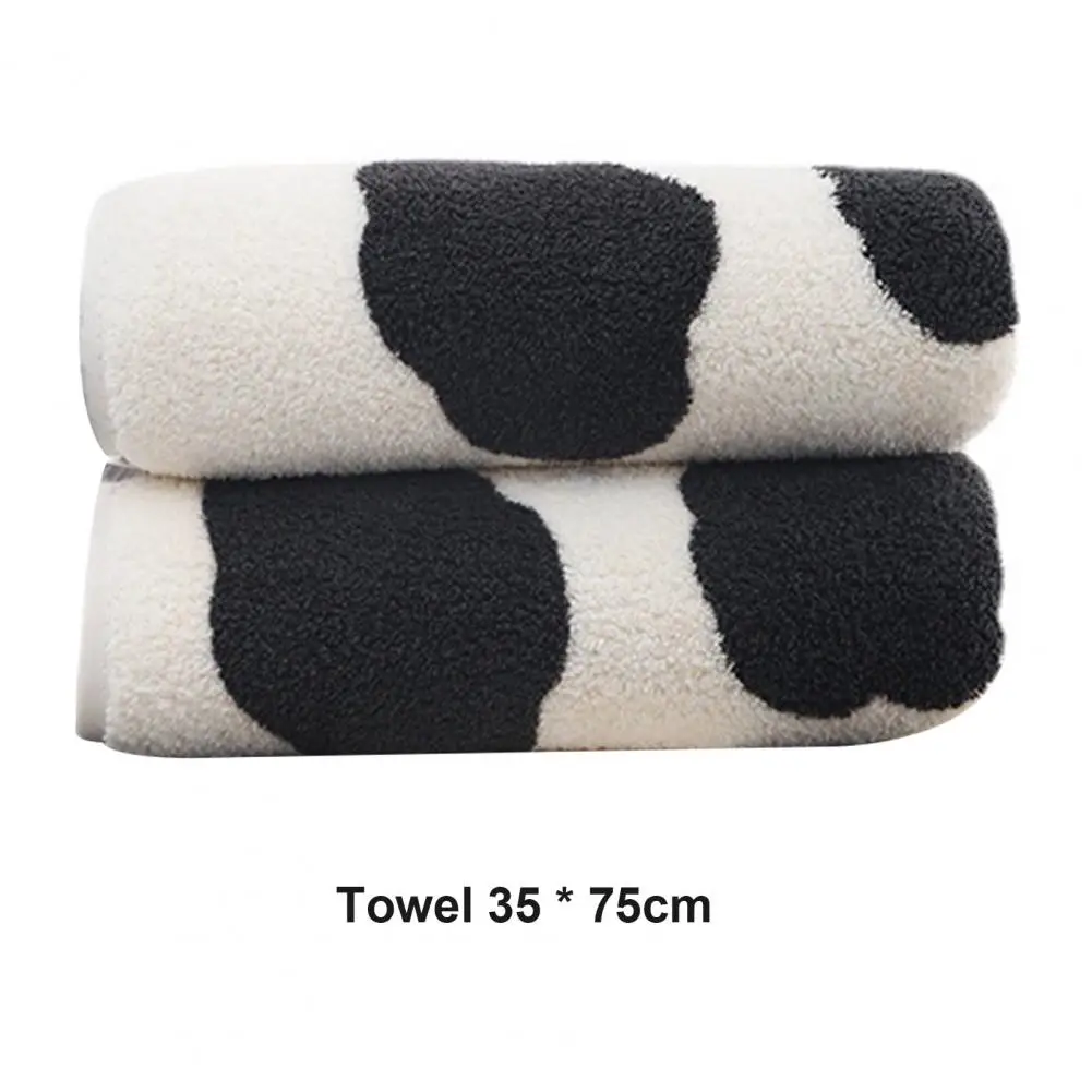 Bath Towel Ultra Soft Cartoon Cow Print Design Strong Water Absorbent Lightweight Quick-drying Towel Plush Cozy Towel