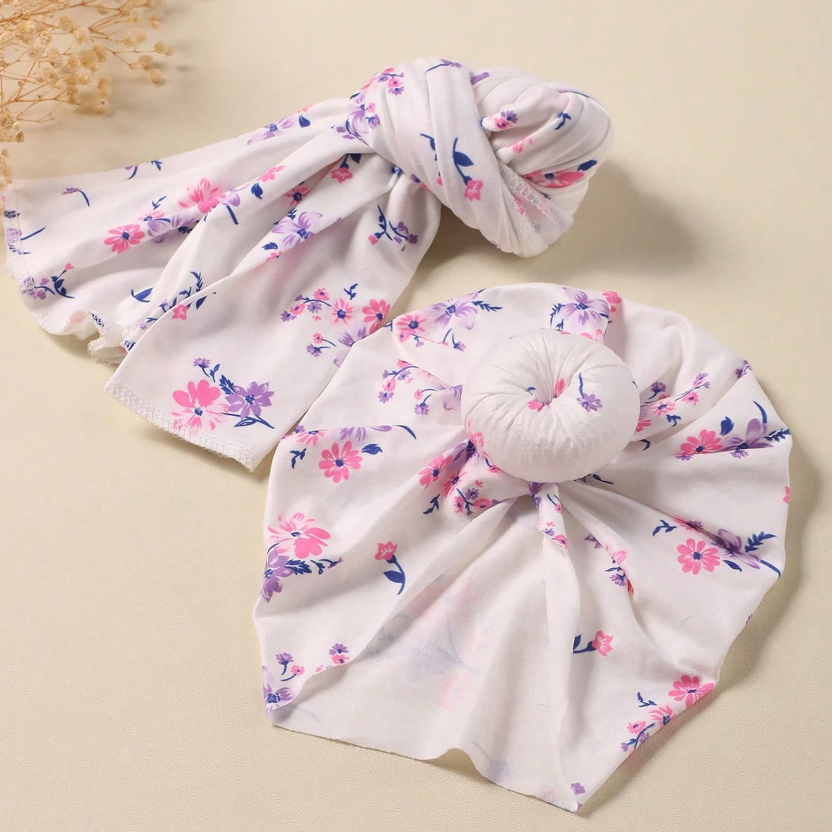BONNET BEBE fille et chignon
