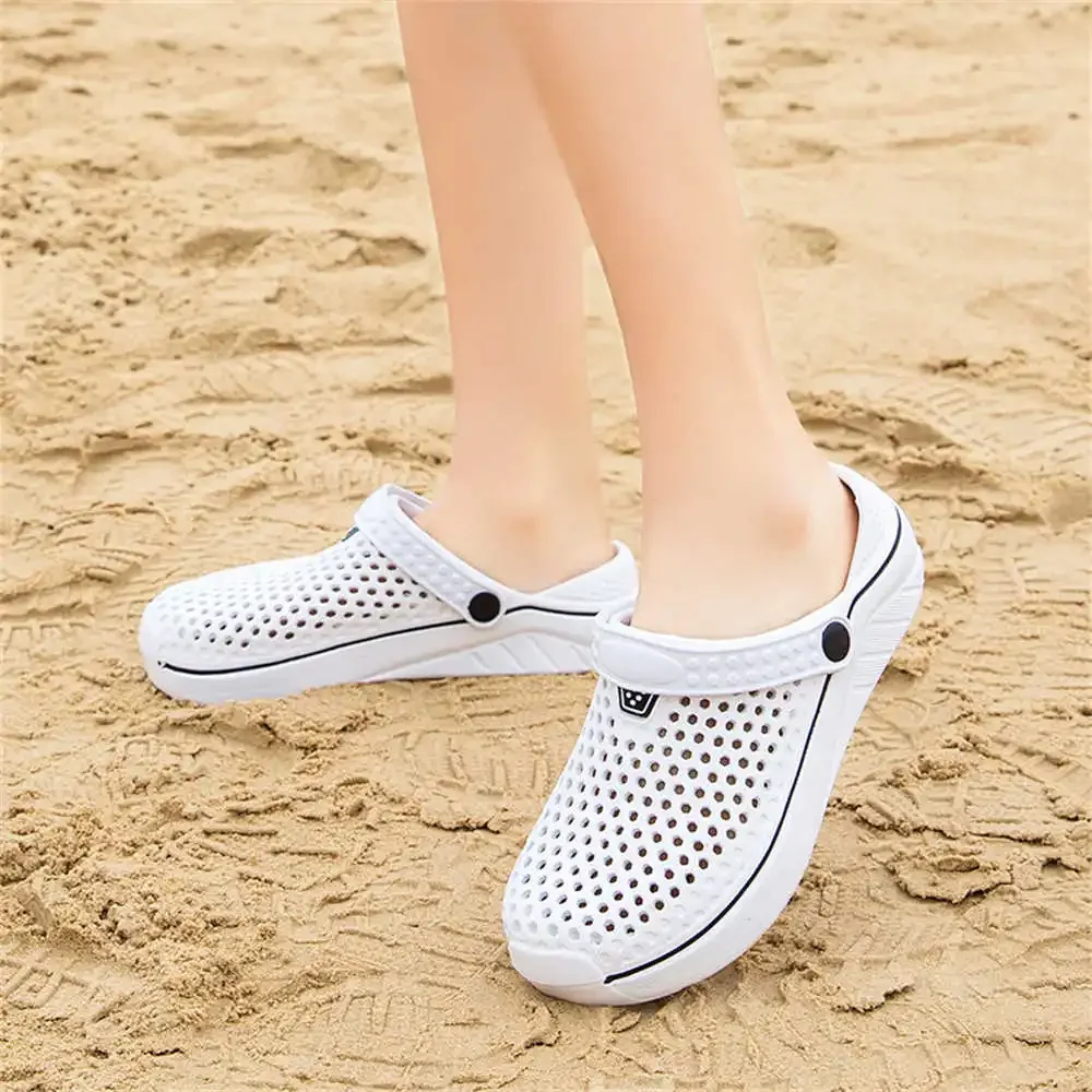 

Bicolor Non Slip Mens Summer Walking Shoes Beach Slipper Flat Sandals Sneakers Sport Special Tenis Low Offer Zapato Fit