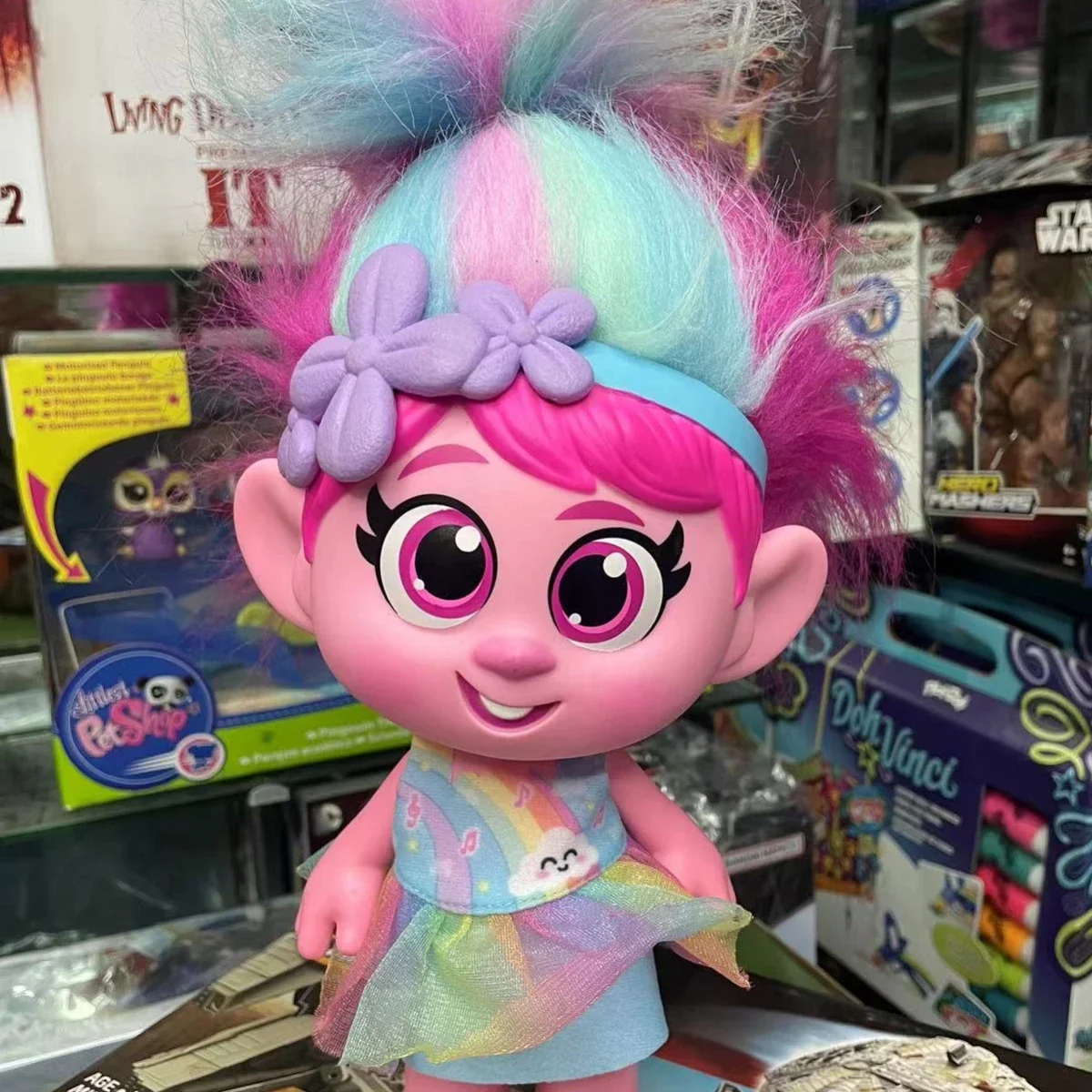 Hasbro Toy Trolls World Tour Electric Music Singing Poppy Action