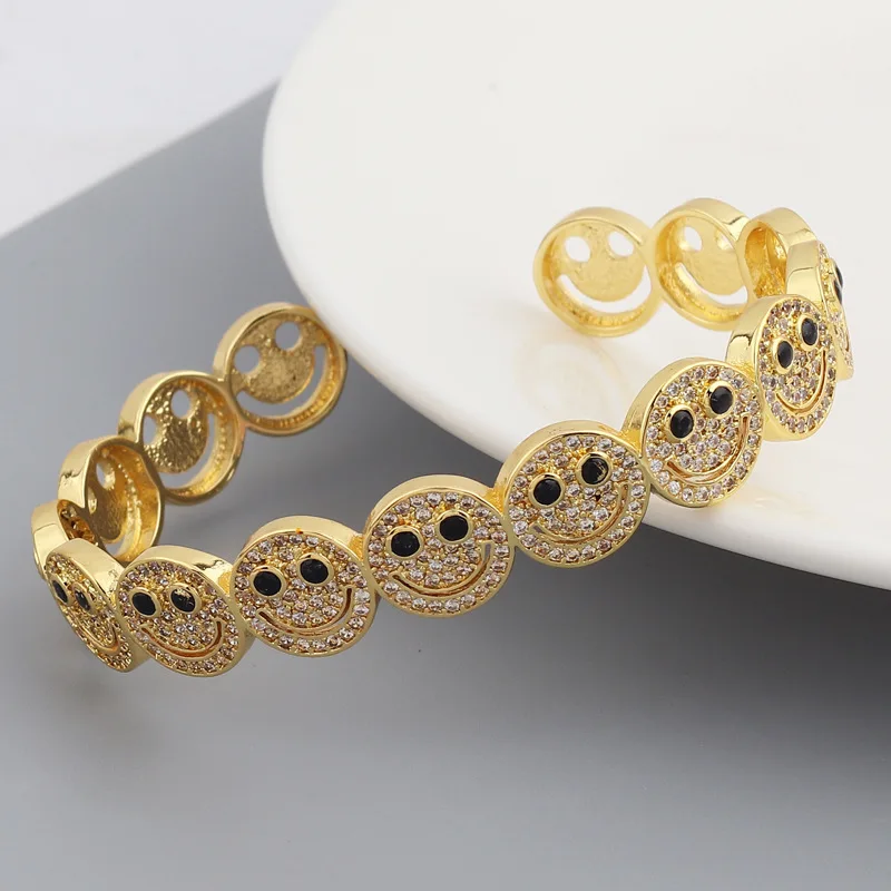 2Pcs Gold Plated Simple Smile Face Charm Bracelet Bangle