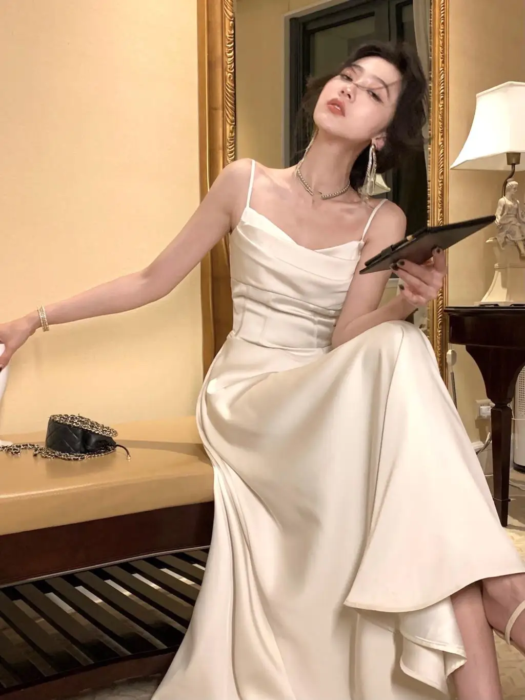 New Summer Satin Midi Dress Women Slim Spaghetti Strap Elegant Party Dresses Wedding Evening Birthday Backless Prom Robe Clothes