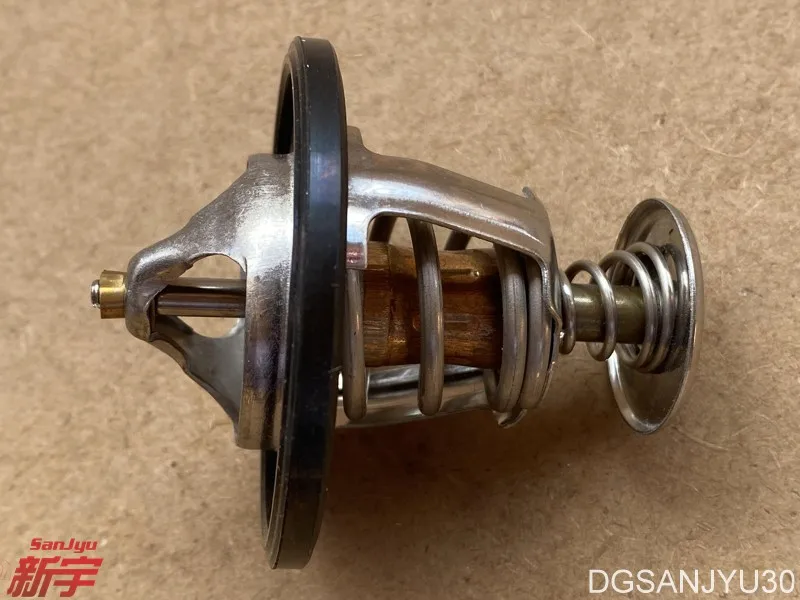 DELICA L300 L400 PAJERO IO THERMOSTAT KIT 82&deg;C SMD337408 CHINA SAME 4G63 4G64 4G93 4G94