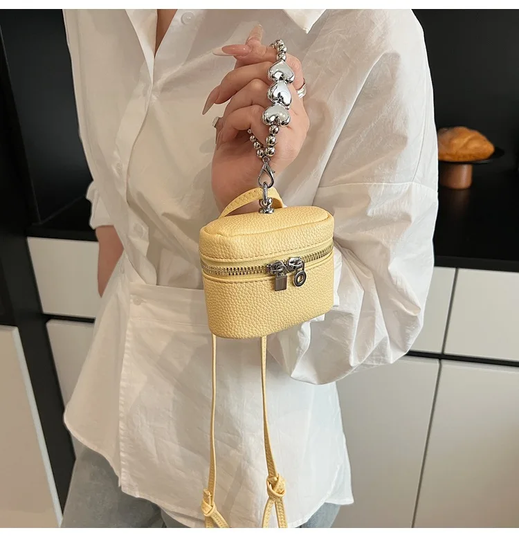 2026 NEU Trendige Luxus-Handytasche: Süße, modische, bonbonfarbene Schultertasche mit Kopfhörerfach und Handschlaufe – Mini-Tasche – Detail 23