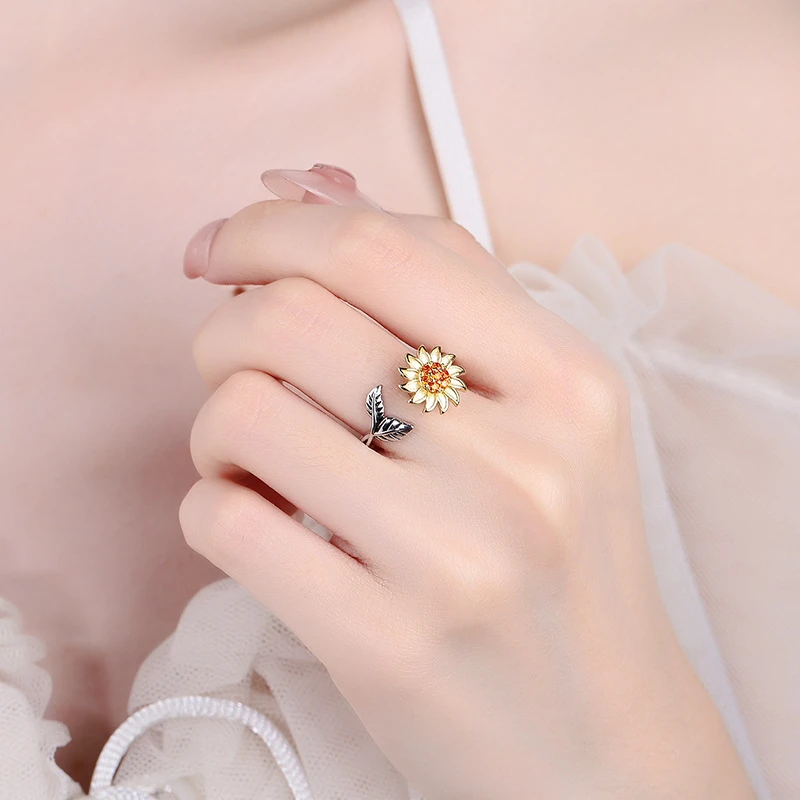 WYEAIIR Rotatable Reduce Pressure Sunflower Gold Art 925 Sterling Silver Resizable Opening Ring For Women Luxury Jewelry 2