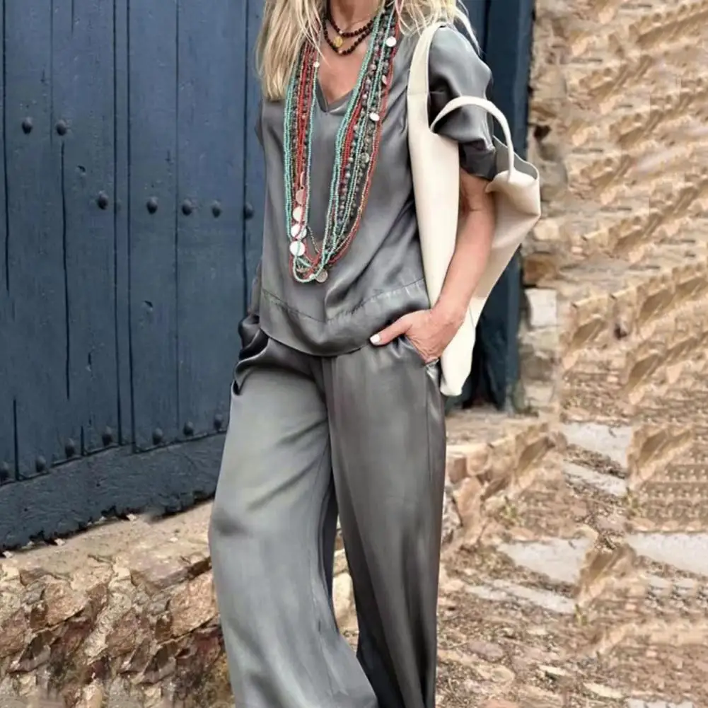 Women Outfit Stylish Women's V Neck Top Wide Leg Pants Set with Side Pockets Casual Daily Outfit Loose Half Sleeve T-shirt