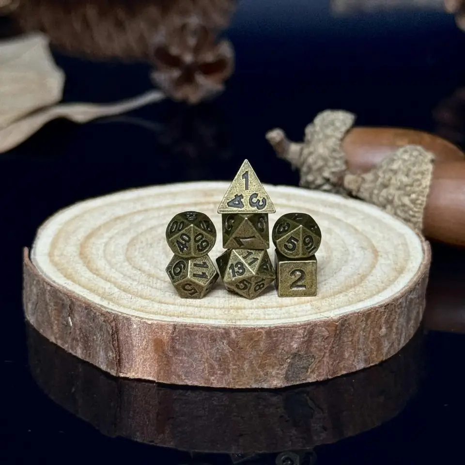 Dadi D\u0026d Mini Set Di Dadi DND Con Drago A Doppia Testa Ascia Superiore A Due  Lati , Custodia Per Orologio Da Tasca, 7 Dadi In Metallo Poliedrico, Regali  DND Con Confezione, image size:960x960