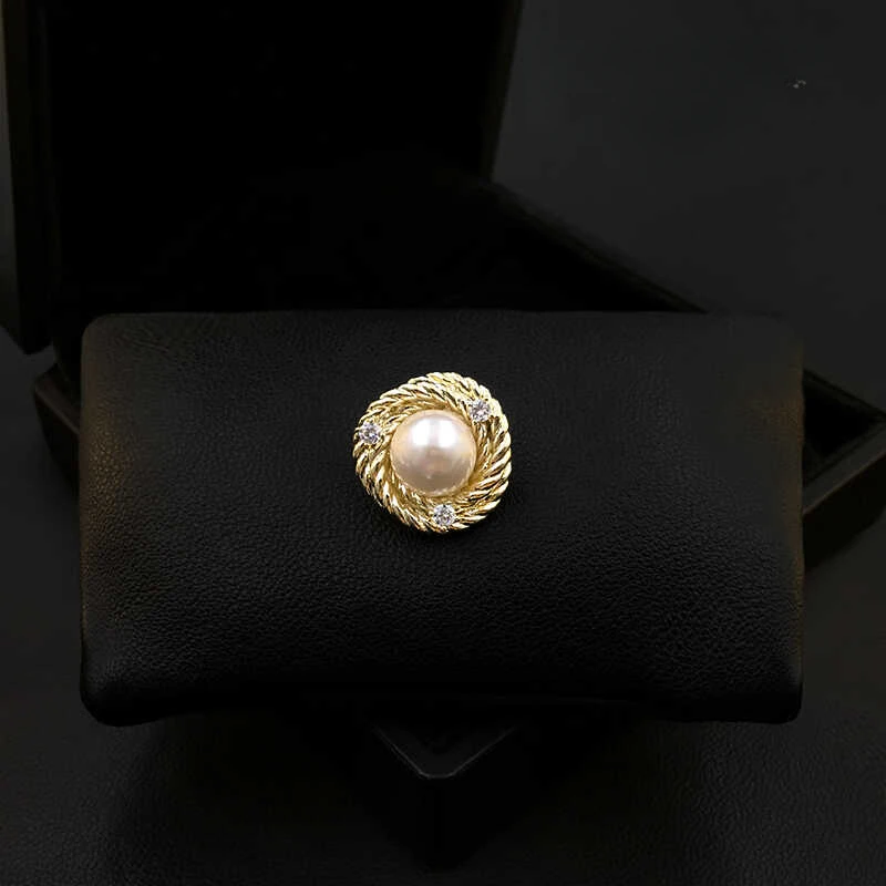 Unique Design Small Brooch Women Suit Lapel Pin Skirt Shirt Collar Anti-Exposure Buckle Fixed Gadget Pearl Jewelry Ornament 5609