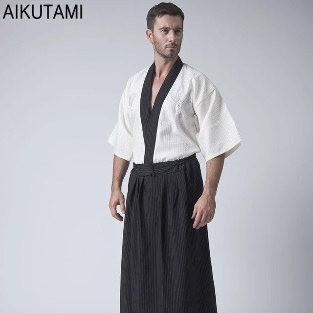 日本の伝統的な忍者服