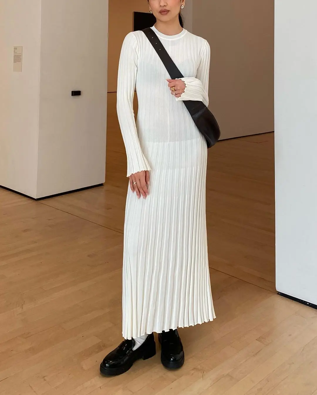 

2024 Spring Women Dress Knitted O-neck Flare Sleeve Black Solid Elegant Dresses Female Fashion Trendy Winter Warm Clothing Lady