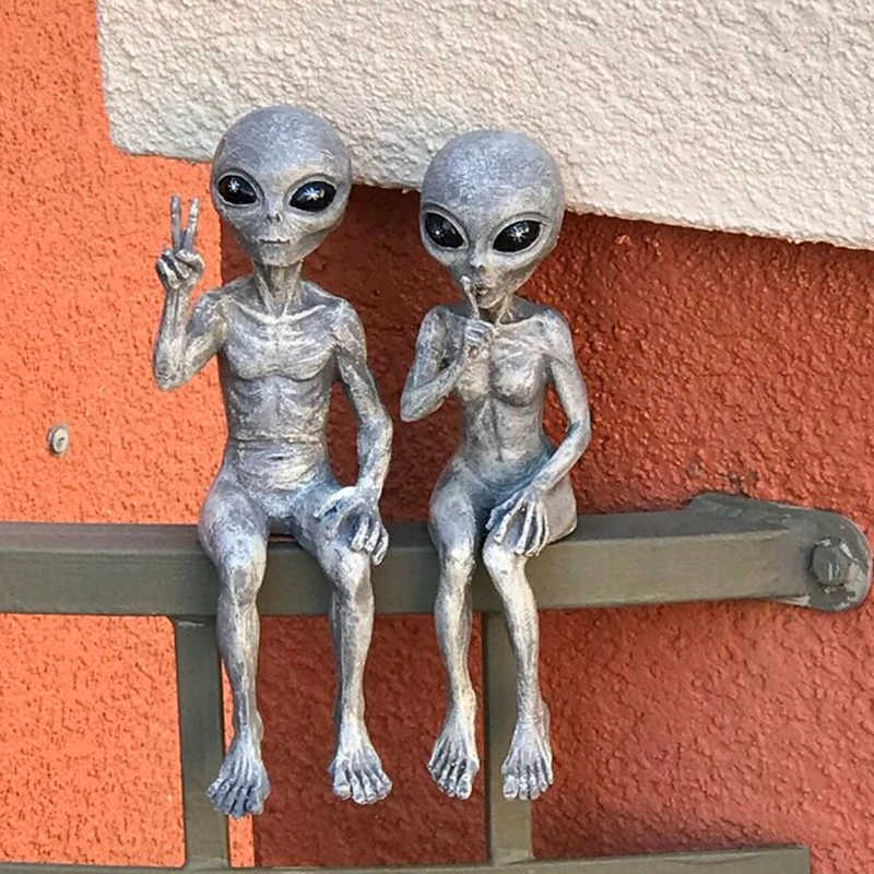 

Outer Space Alien Statue Garden Figurine For Home Indoor Outdoor Ornaments Martians Sculpture Decoration Halloween Decor