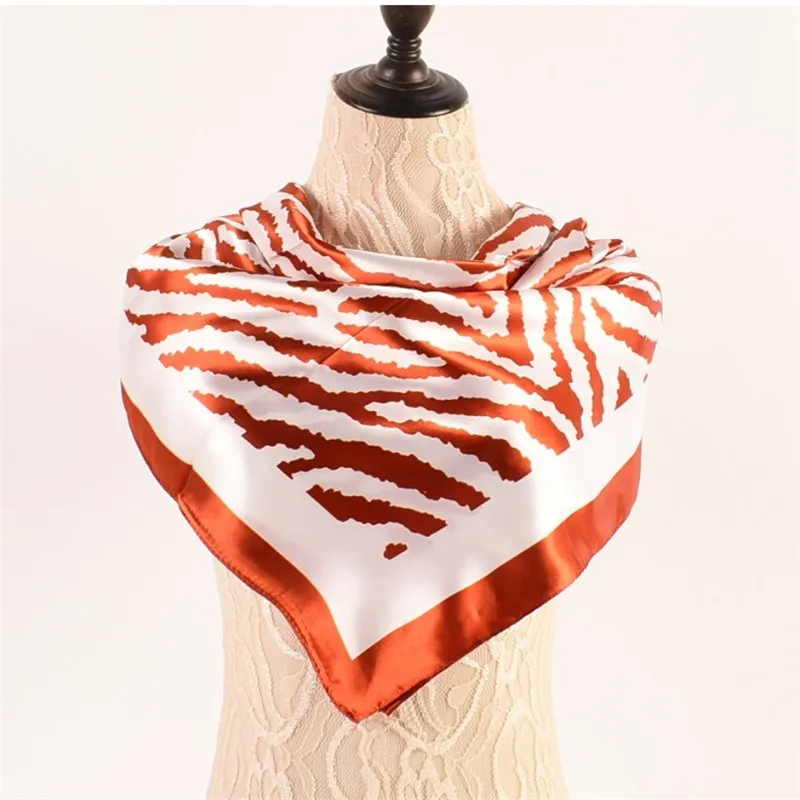 Foulard carré en satin imprimé zèbre pour femme, 90cm, écharpe de
