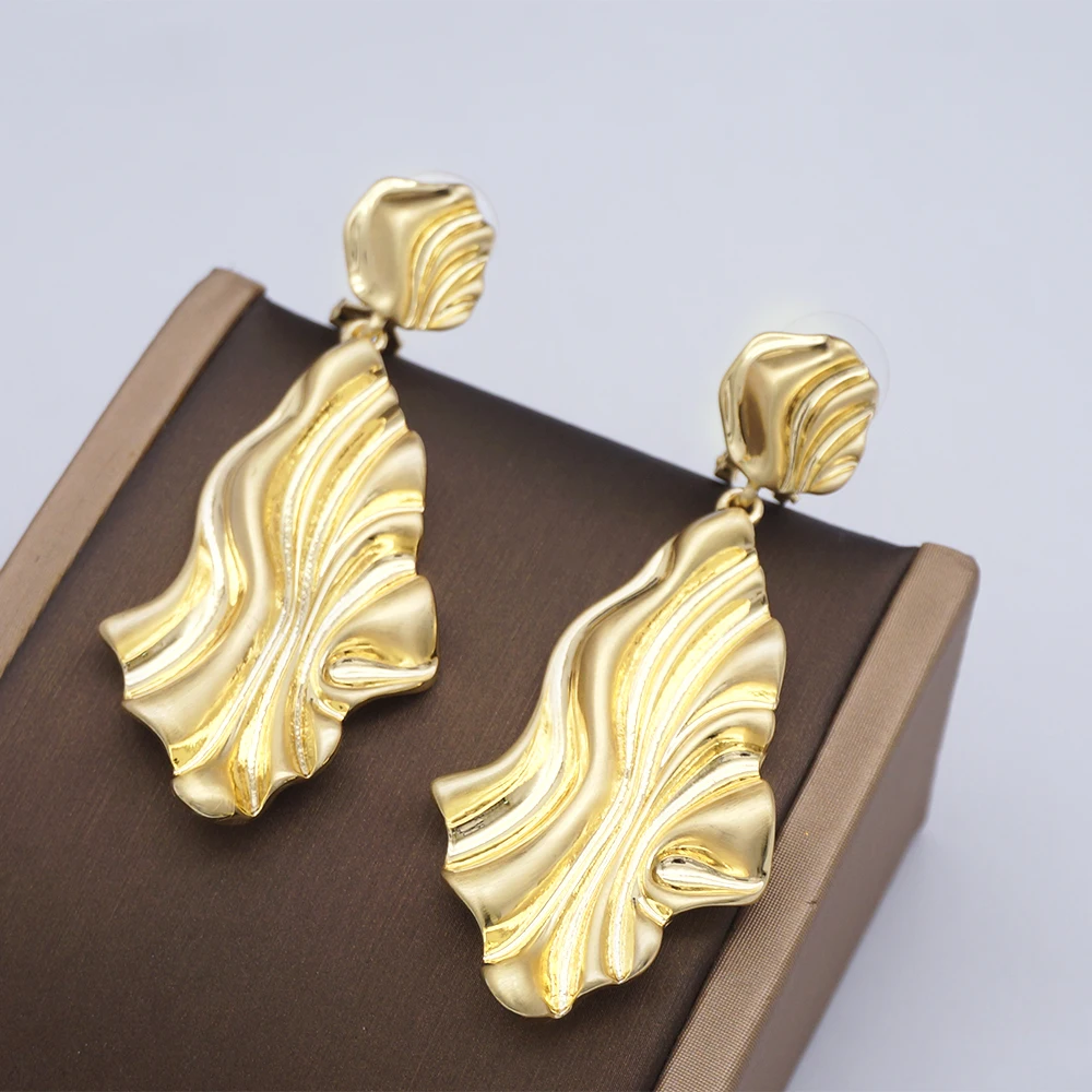 Dubai Gold Color Earrings Long Drop Copper Earrings For Women Hollow out Round Earring Daily Wear Gift Party Gift