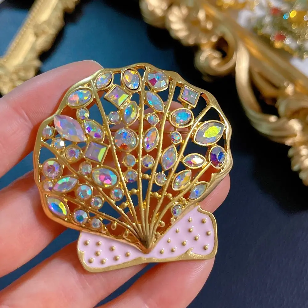 

Amorita boutique colorful sea shell design Brooches