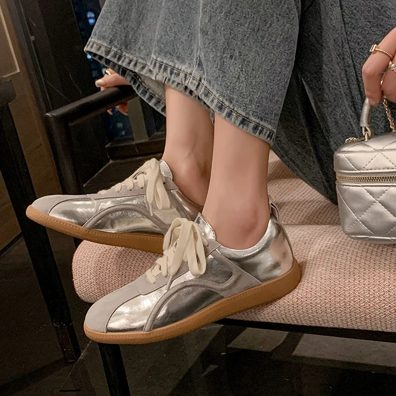 

2024 New Women's Retro Training Shoes Comfortable Sports Shoes Flat Breathable Soft Casual Splicing Brown Lace Up Shoes 34-40