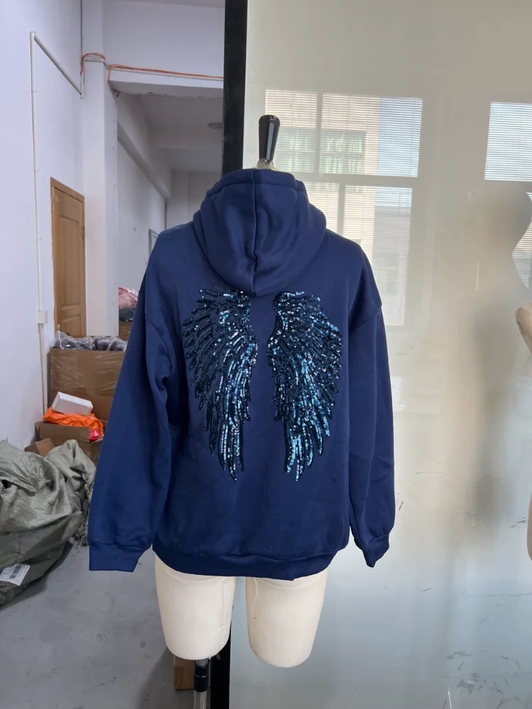 Hood and back collar detail