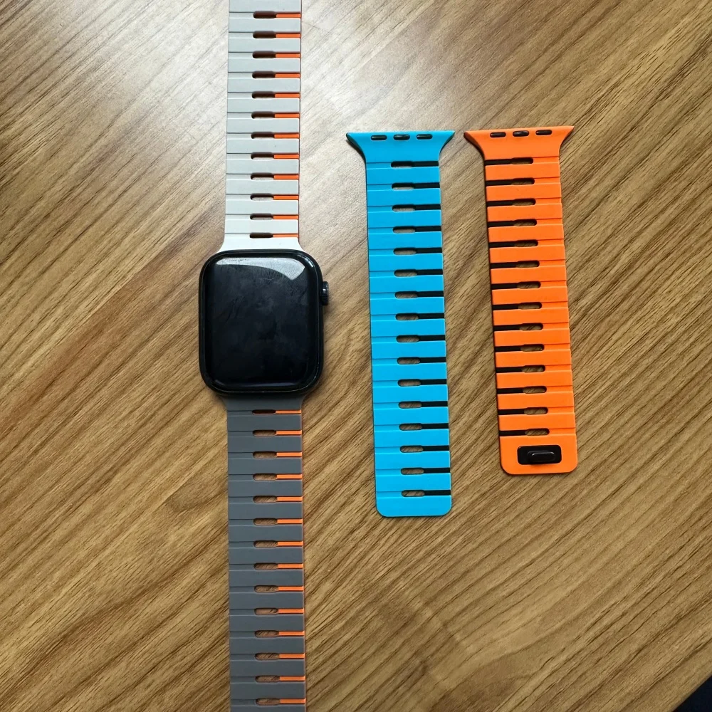 Magnetic Silicone Adjustable Sport Band