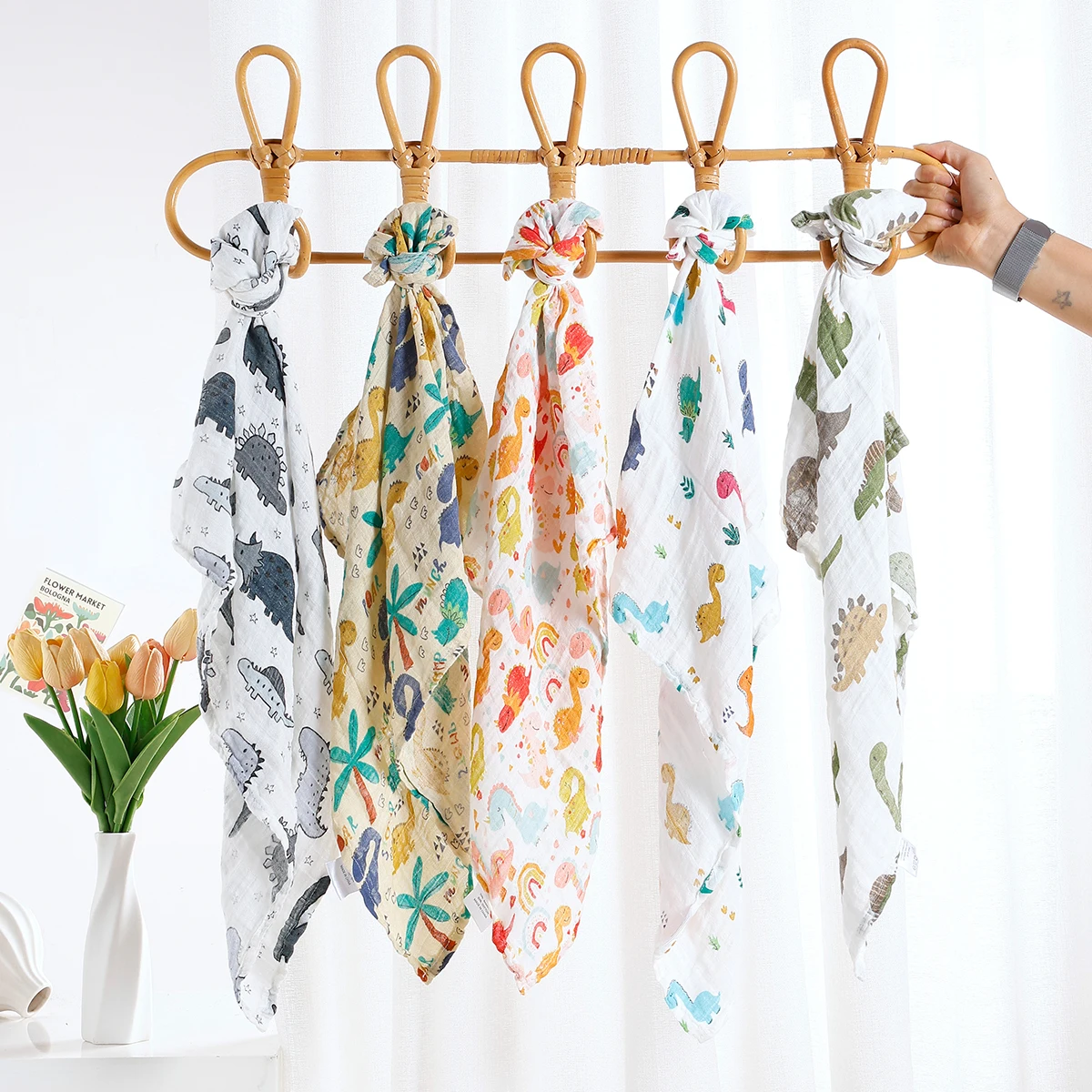 HappyFlute New Combined Dinosaur Print 5Pcs/set Muslin Swaddle Feeding Burp Cloth Newborn Soft Bamboo Cotton Fabric Blanket Wipe