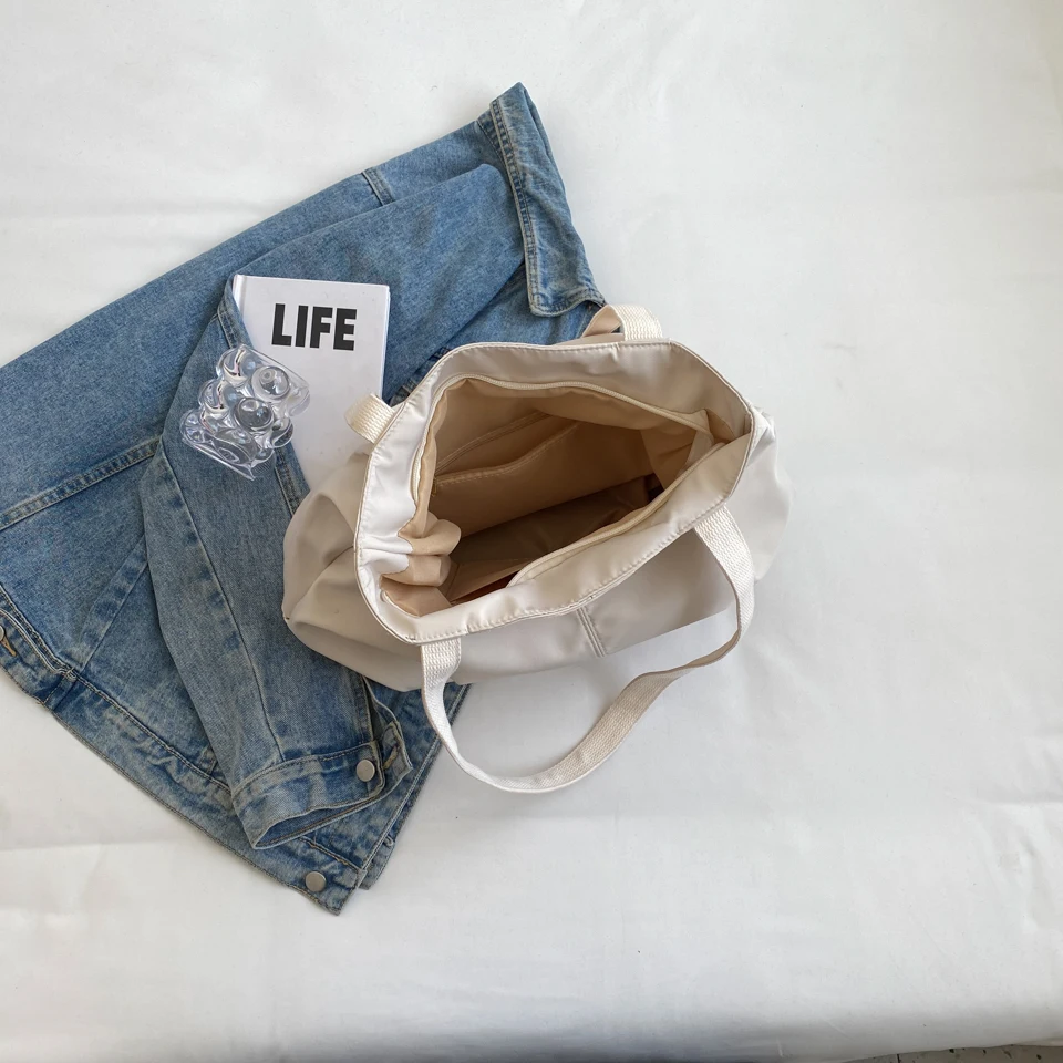 Top-handle Shoulder Bag Luxury Handbags Women Nylon Messenger Bags Designer Nylon Female Beach Casual Shoulder Bag