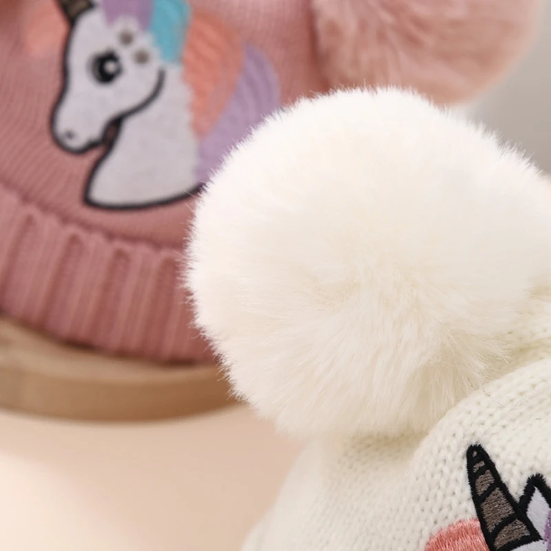  비니 모자  니트 모자 겨울 PomHats 따뜻한 모자 소년 소녀를위한 수 놓은 유니콘 패턴 모자 1-4 세