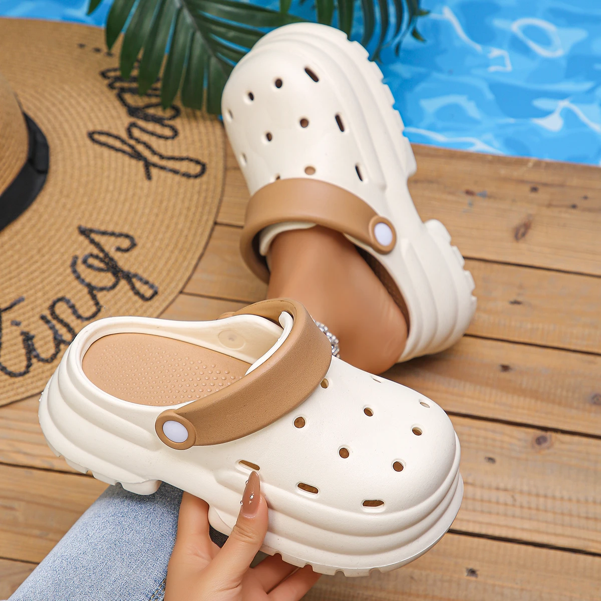 Chunky Platform Clogs Shoes for Women Thick Bottom Non Slip Beach Sandals Woman Summer 2025 Fashion Wedges EVA Sandals Slippers