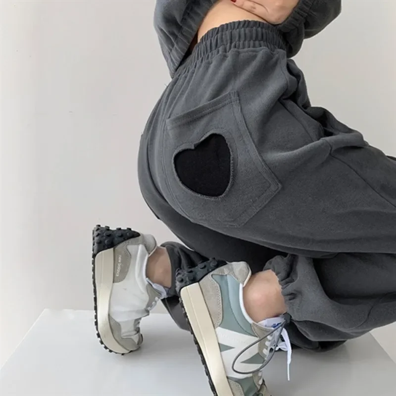 Fashion Pants Heart Pocket Sweatpants Women 2023 Gray Baggy Female Sports Balck Trousers Jogger Streetwear zaful streetwear angel heart letter graphic tee xl gray