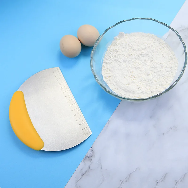 4 Color Stainless Steel Noodle Knife Cake Scraper With Scale Pastry Cutters Baking Cake Cooking Dough Scraper Baking Accessories dough scraper baking tool dough cutter baking accessories cake scraper baking spatula