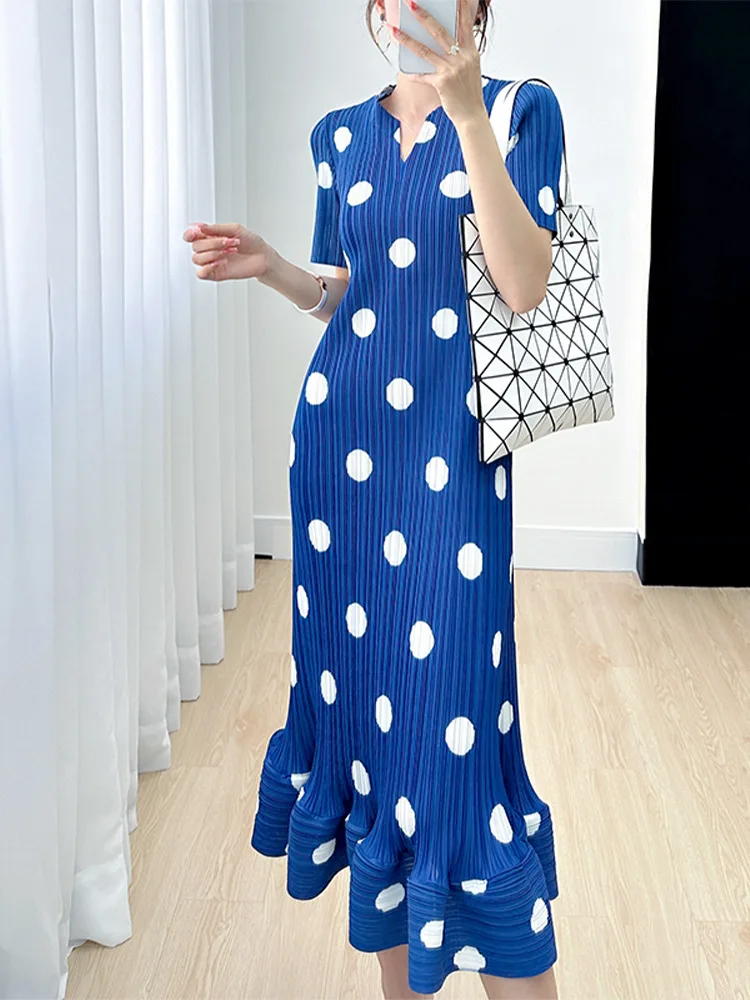 

Miyake Fold 2023 Autumn New Style of Small Temperament Dress Polka Dot Flounce Hem Short Sleeve Slim Dress