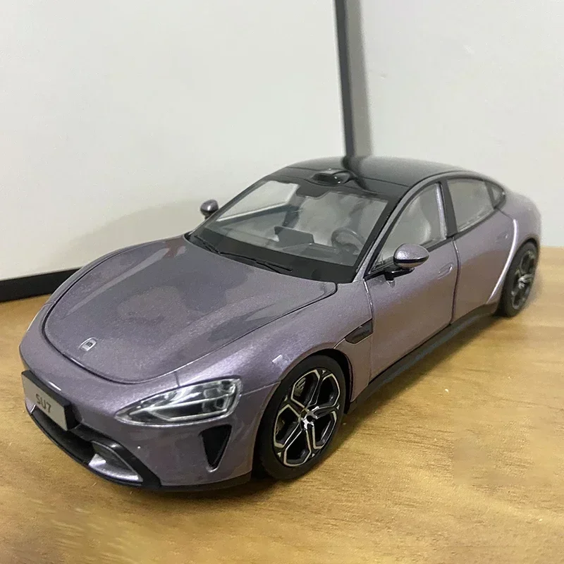 Diecast 1/24 Model Car Play Vehicles Su7 Model Car Toys for Boys Gift Xiaomi Su7 Simulation Model Decoration 3