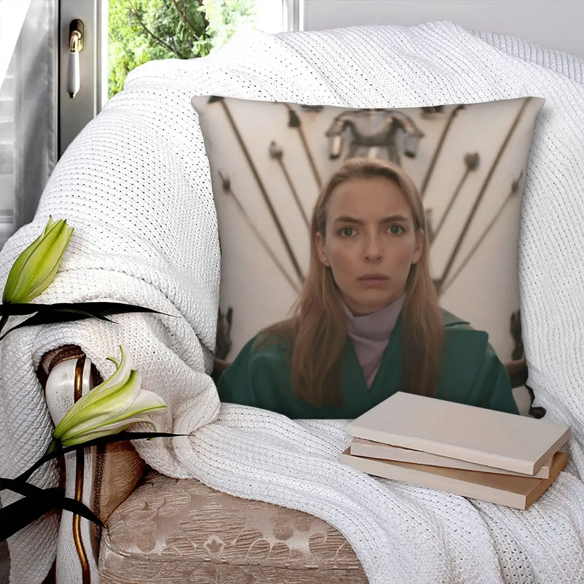 Рисунок 2 - Квадратная наволочка Killing Eve-Villanelle