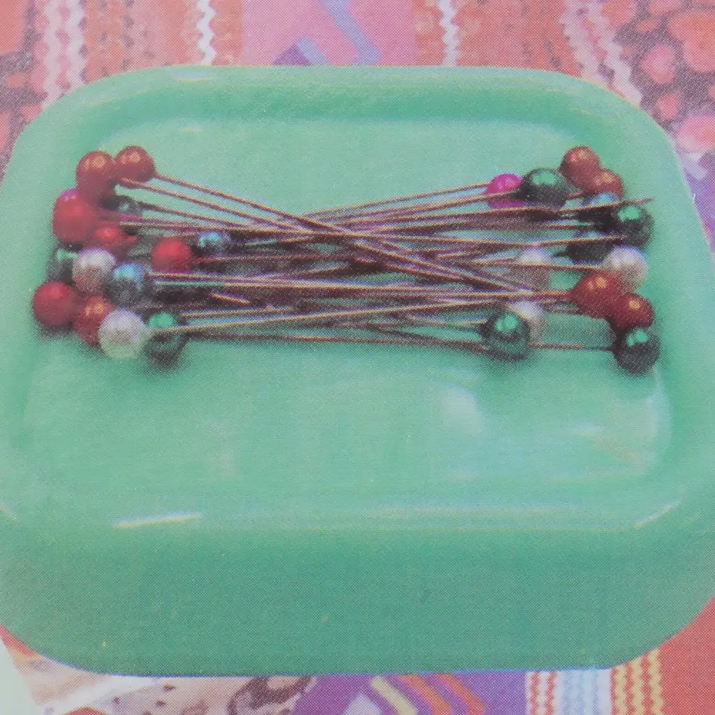 Plastic Magnetic Box Sewing Needles Storage Box Case Pins Sewing Supplies