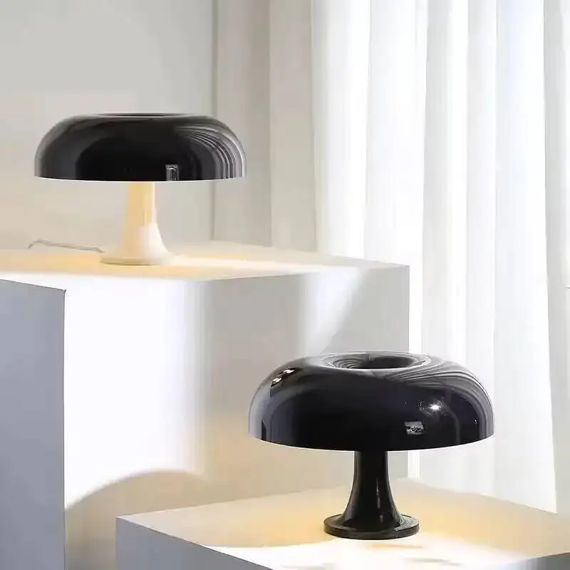 호텔 침실 침대 옆 거실 장식 조명을 위한 새로운 LED 버섯 테이블 램프 현대 미니멀리스트 창의적 책상 조명