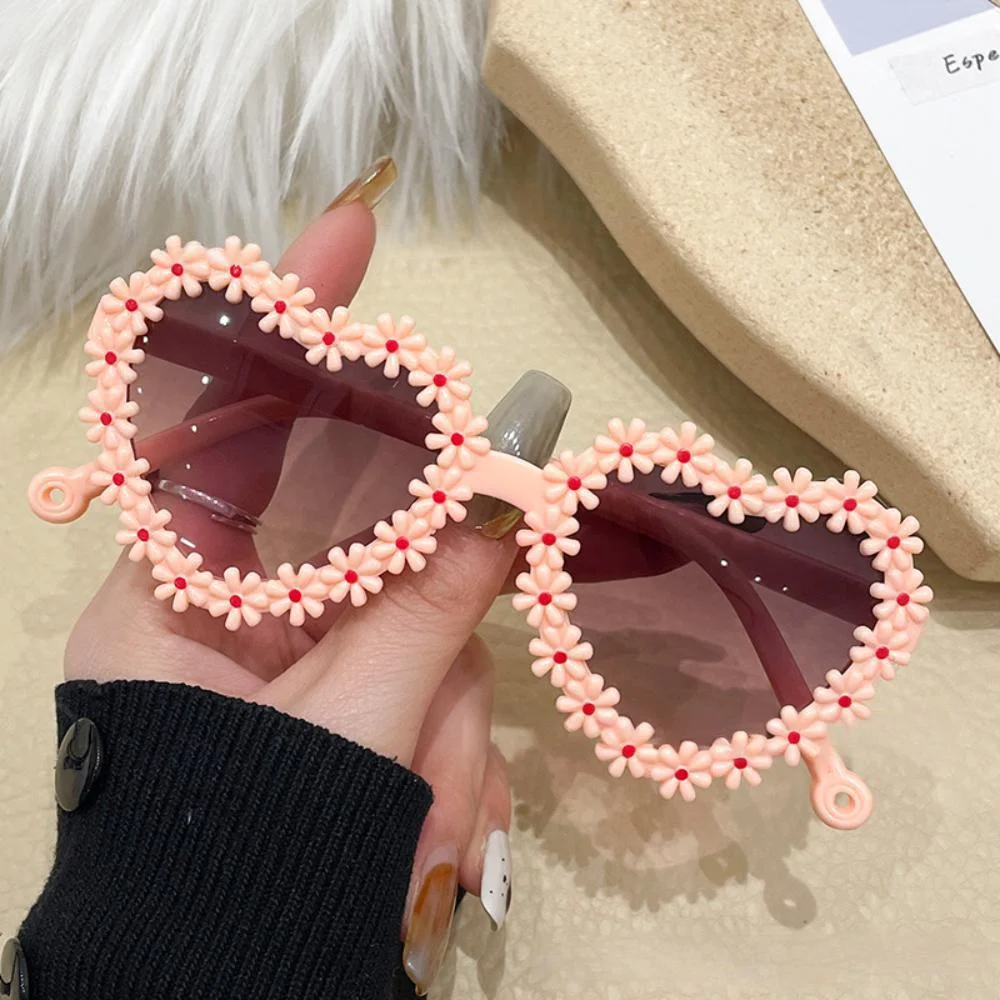 Retro Heart-Shaped Daisy Sunglasses Uv400 Outdoor Children Lovely Protective Sunglasses Kids Sun Glasses Eyewear Accessories