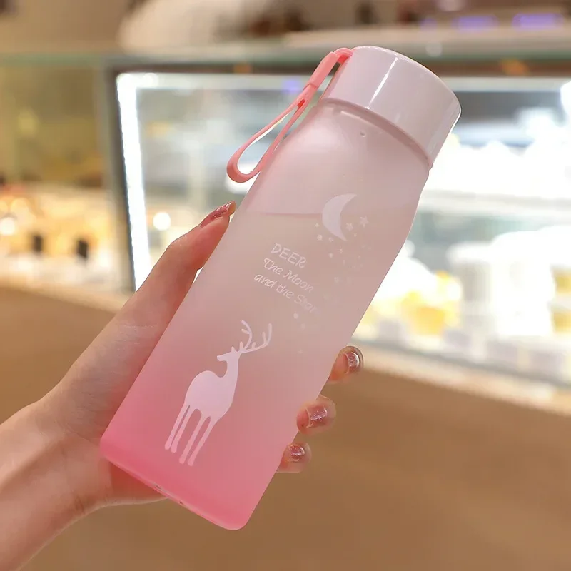 Transparent Summer Small Daisy Flower Plastic Water Cup Outdoor Sports Student Cup Creative Gift Square Bottles Direct Drinking