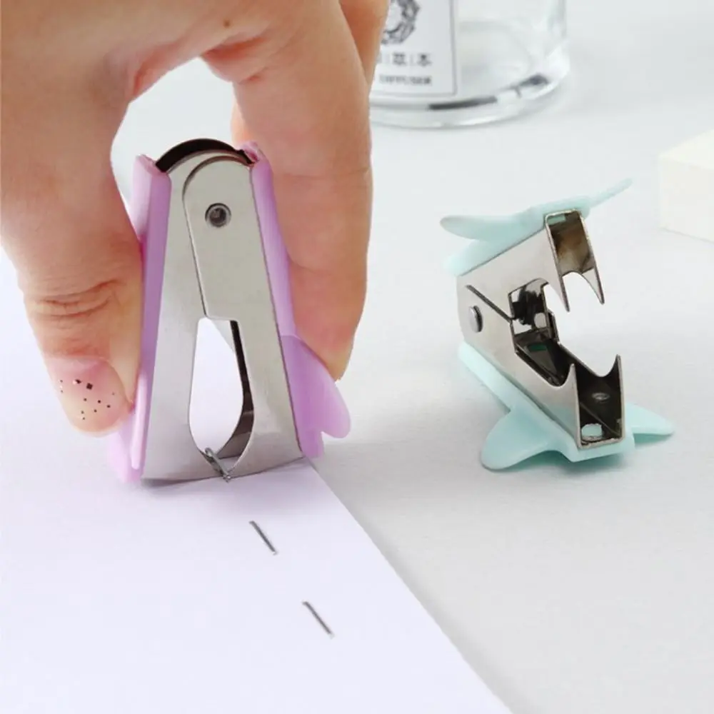 Macaron Color Mini Staples Remover Staples Removal Tool Multifuntional Staples Puller Less Effort Nail Out Staple Extractor