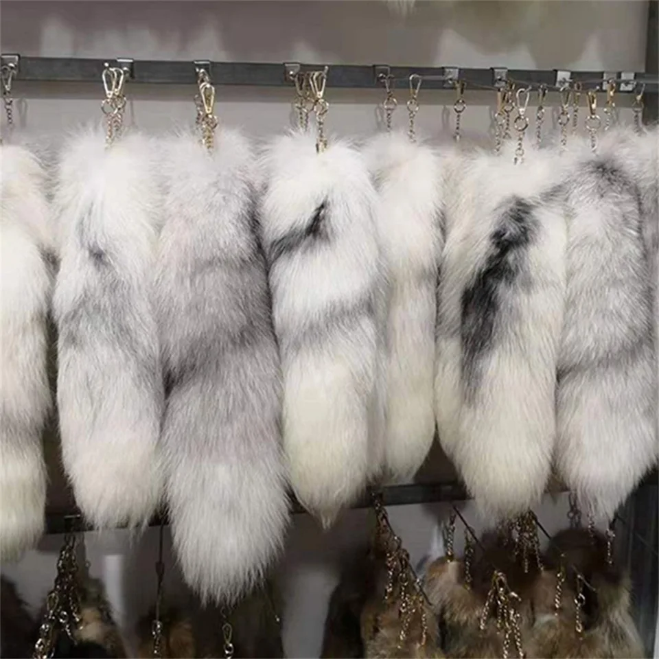 極上特大 シルバーフォックス 狐毛皮尻尾リアルファーキーホルダー