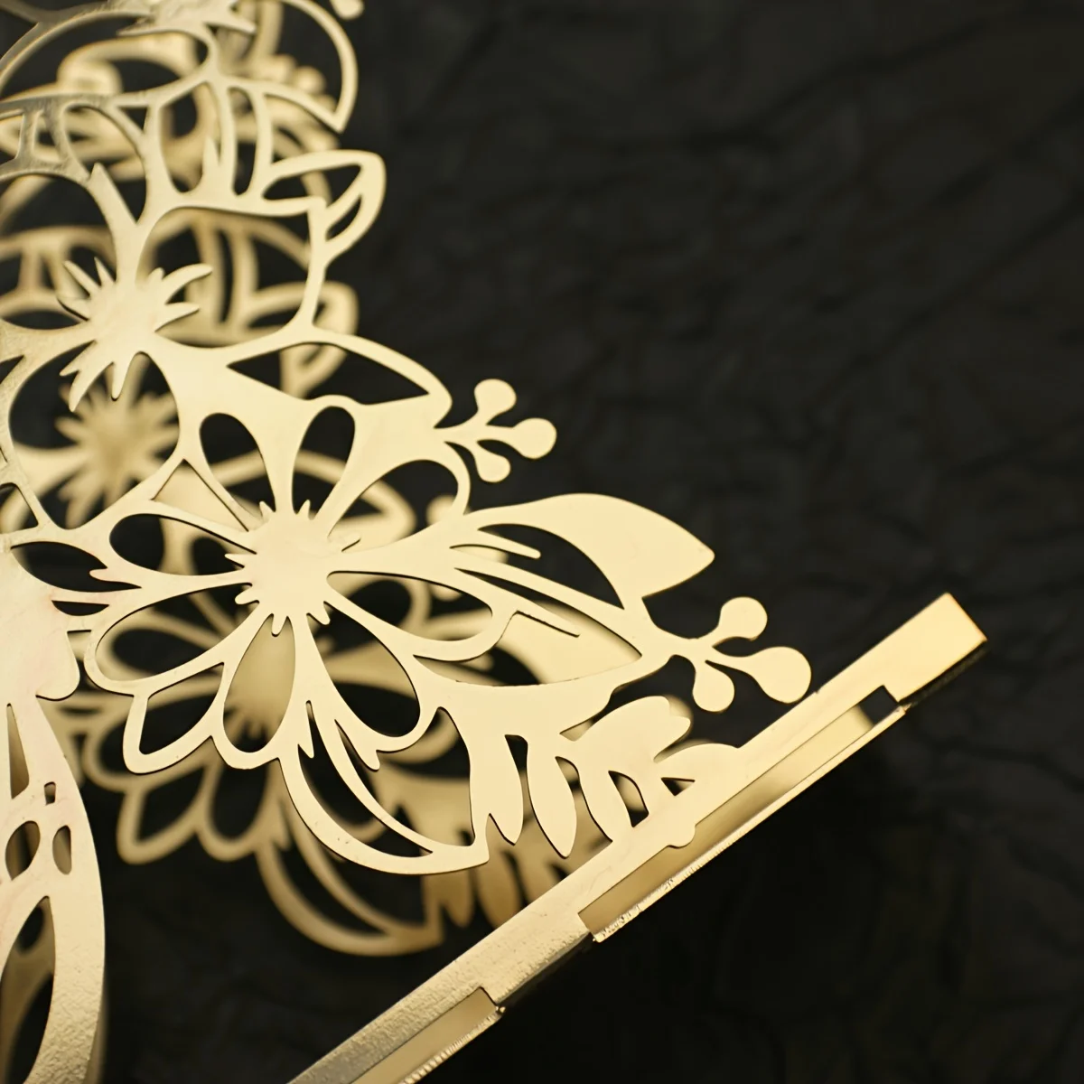 1pc,Butterfly Metal Creative Napkin Holder,Tissue Holder,Coffee Table with Table Tissue Organizer,Kitchen Is And Table Decor 6