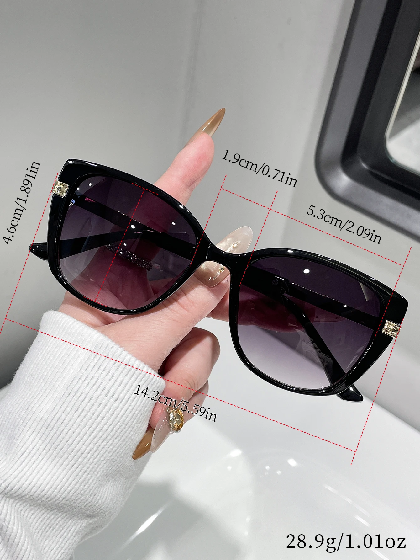 Unisex Fashion Cat Eye Glasses with Unique Arm Design