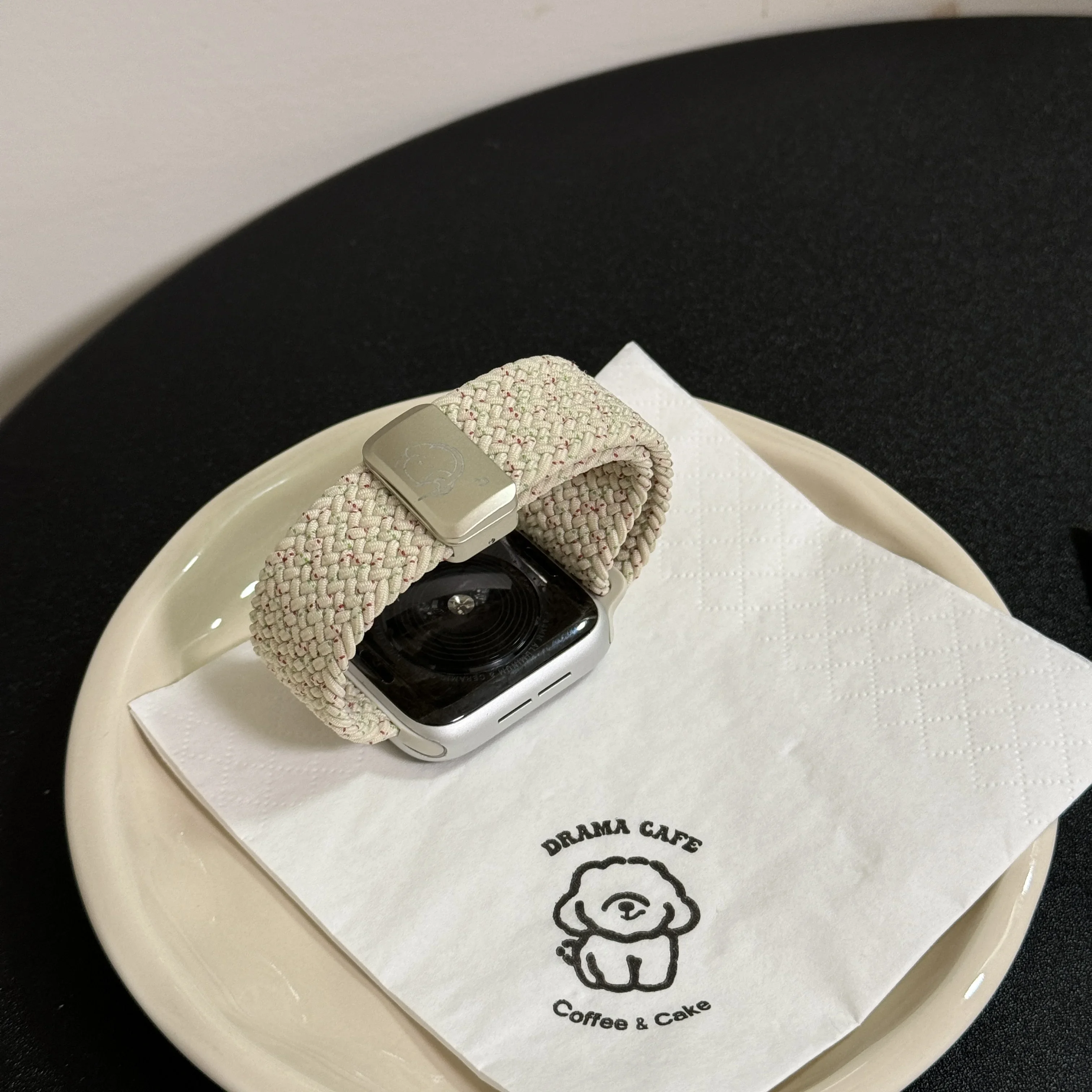 Suitable for Music dog Apple watch Ultra 49mm 9 8 7 45mm 41mm Strong magnetic buckle bracelet For Series 6 5 4 3SE 44mm 42mm 40m