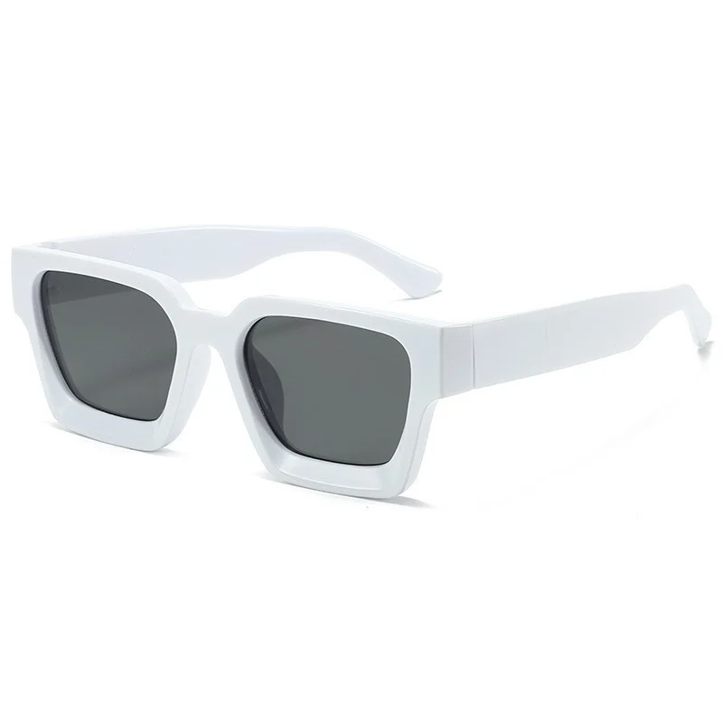Unisex Stylish Square Frame Sunglasses for Street Photography and Beach Trips