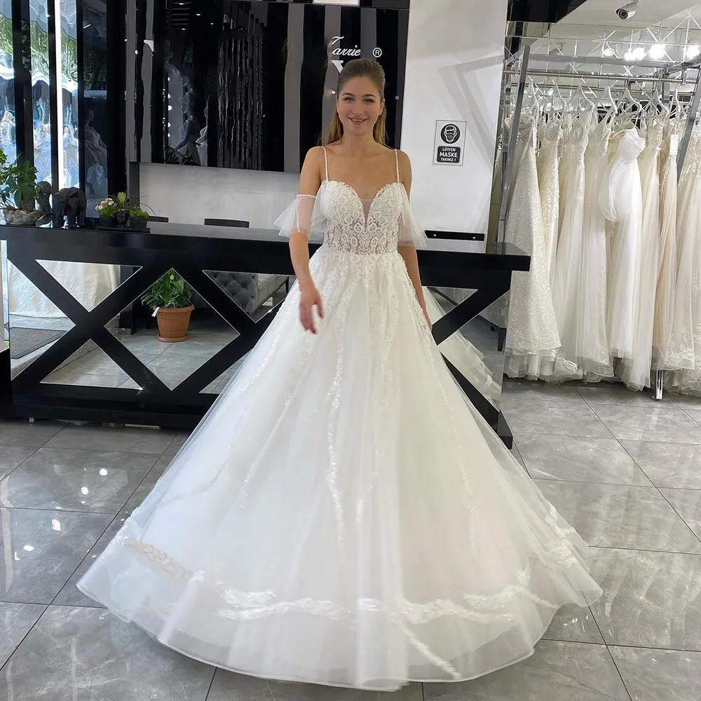 

Verngo Sweetheart Spaghetti Strap Wedding Gown For Bride Elegant Backless Bride Dresses Appliqued Lace Court Train Bridal