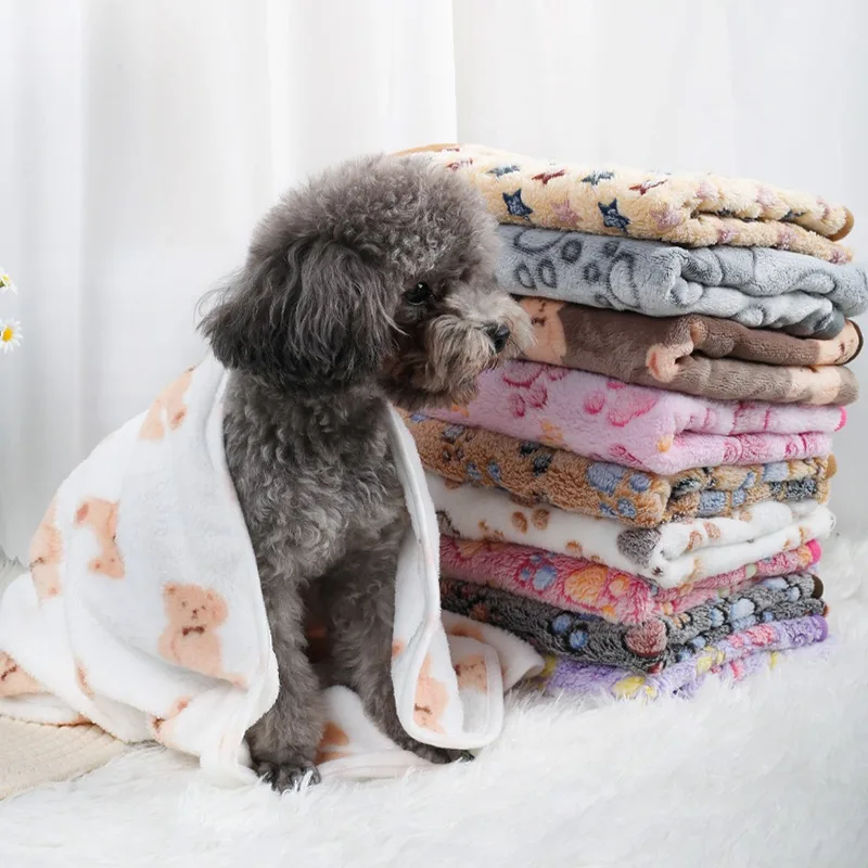 Soft Fluffy High Quality Pet Blanket Flannel Dog Sleeping Blanket Paw Print Pattern Pet Mat Warm Comfortable Blanket for Cat Dog Soft Fluffy High Quality Pet Blanket Flannel Dog Sleeping Blanket Paw Print Pattern Pet Mat Warm Comfortable Blanket for Cat Dog